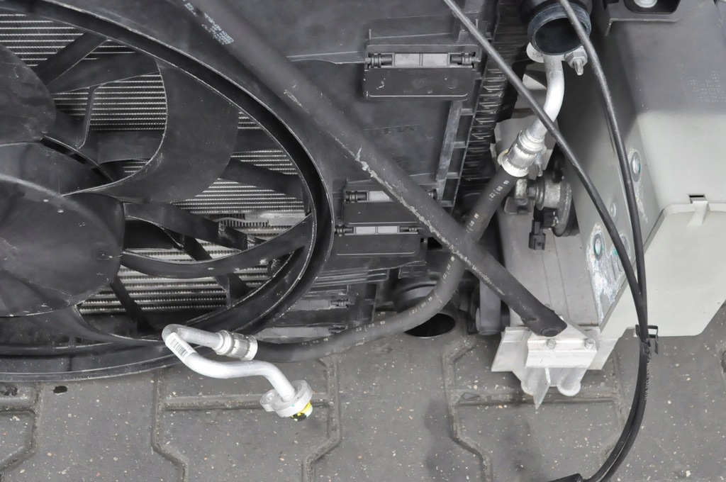 фото №7, Volvo s90 s90 2.0 t4 t5 t6 t8 d3 d4 d5 pas перед передний комплект chłodnnic