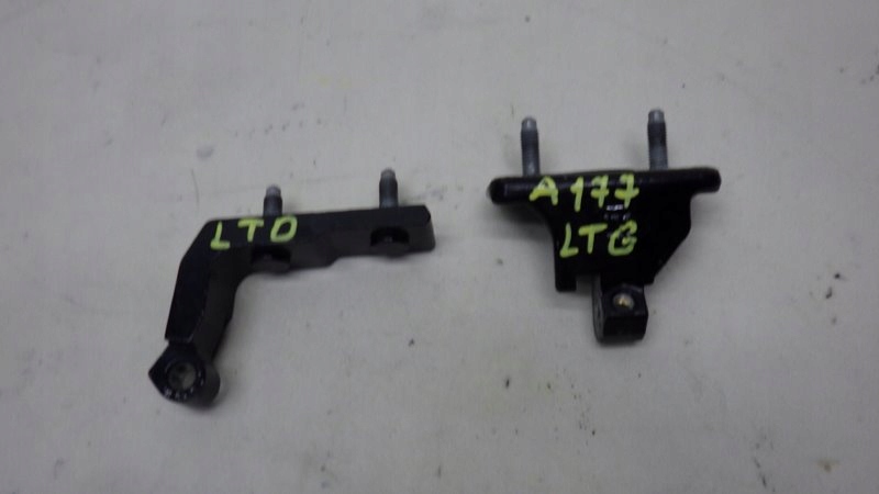 фото №1, Петля петли дверь левый задняя mercedes w177