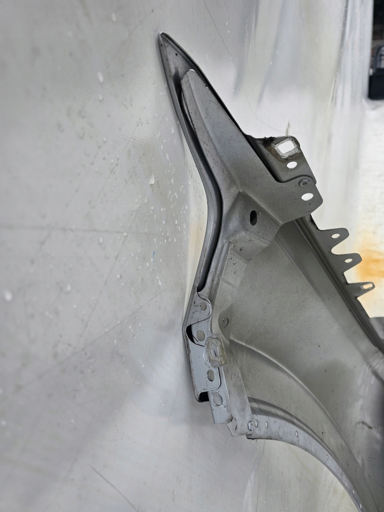 Крыло  volvo xc90 2 2 2014- правый  перед передний оригинал  31469287 Недорого