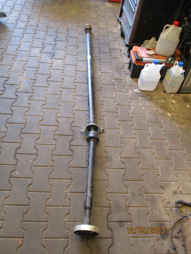 фото №1, Wał приводной vw caddy 2k5 maxi 2k3521101f