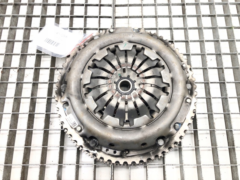 фото №1, Сцепление dacia sandero ii 0.9 90km 302056252r