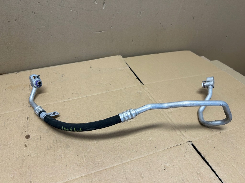 фото №1, Шланг кондиционера bmw f39 ,f40,f48 mini f54,f55 9869634