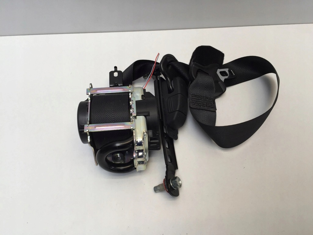 фото №1, Juke ii f16 2021 pas безопасности левый перед