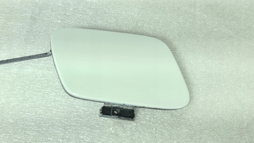 фото №1, Заглушка бампера перед audi a4 b9 8w0807241a