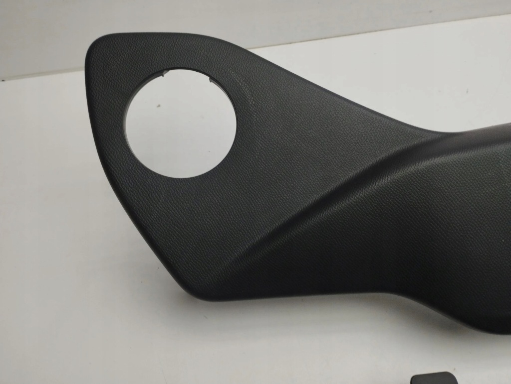 Купити Citroen c4 3 e-c4 2021 пластик сидіння 9824488880