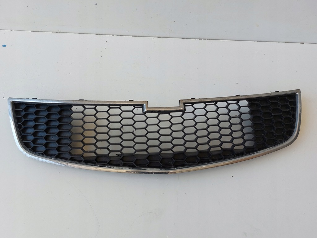 фото №1, Chevrolet cruze решётка радиатора решётка радиатора 96832937 оригинал