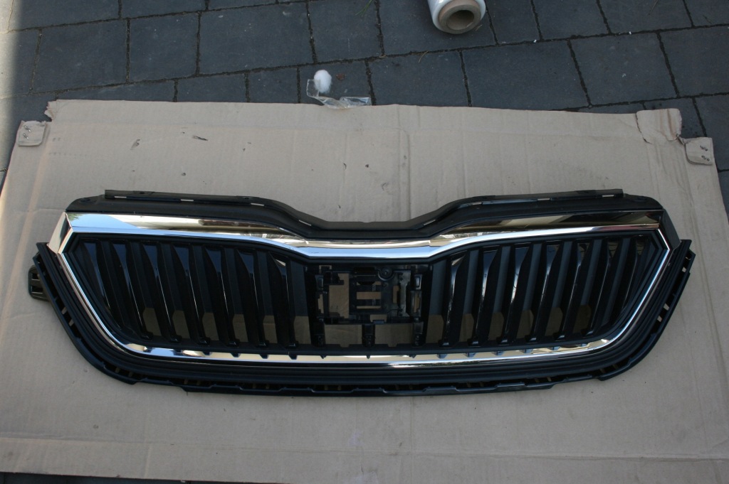 фото №1, Skoda scala 2019r решітка радіатора 657853653a