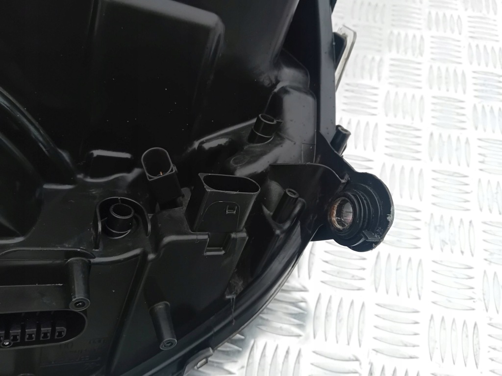 Mercedes ml w164 лампа правая перед bi ксенон поворотный Киев