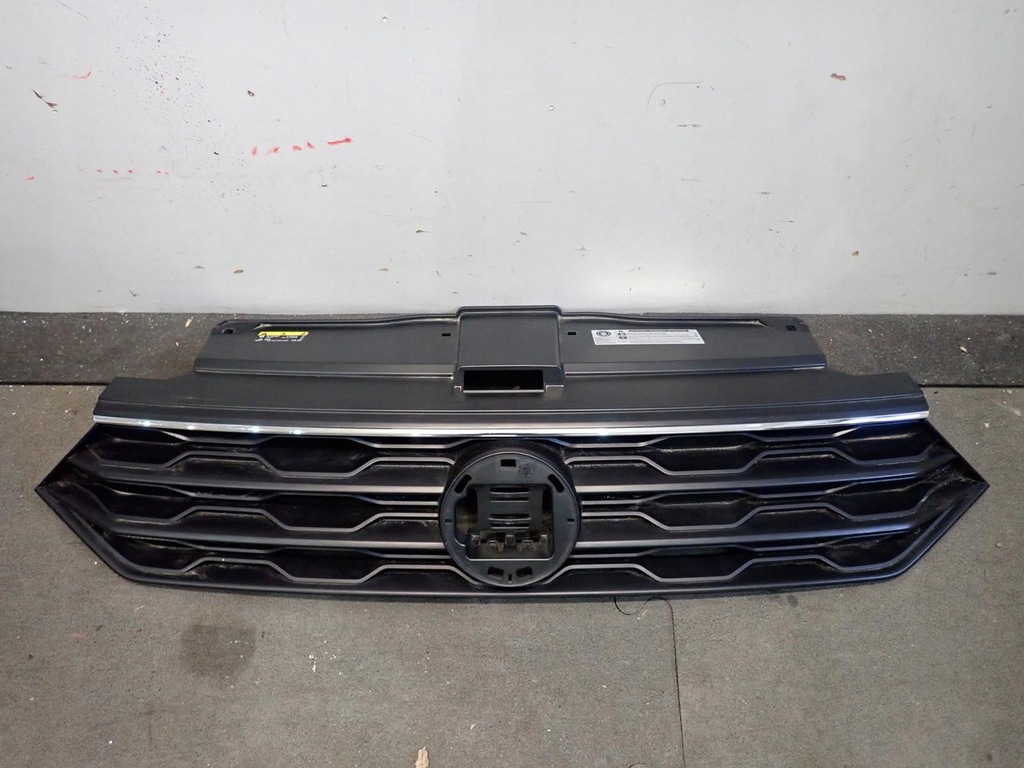 фото №1, Решітка радіатора vw t-roc 2017- 2ga853651b