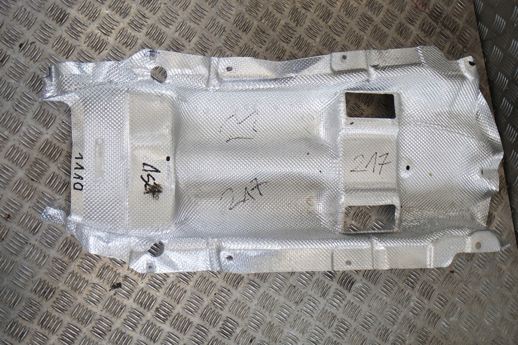 фото №1, Защита тепловая mercedes s w217 a2176801101