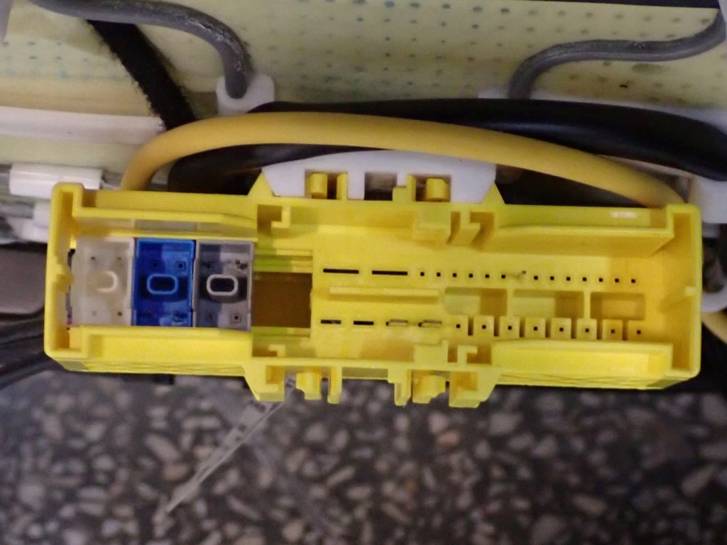 Купить Комплект сидений европа оригинал  полукожа в хорошем состоянии mini one f56 21r