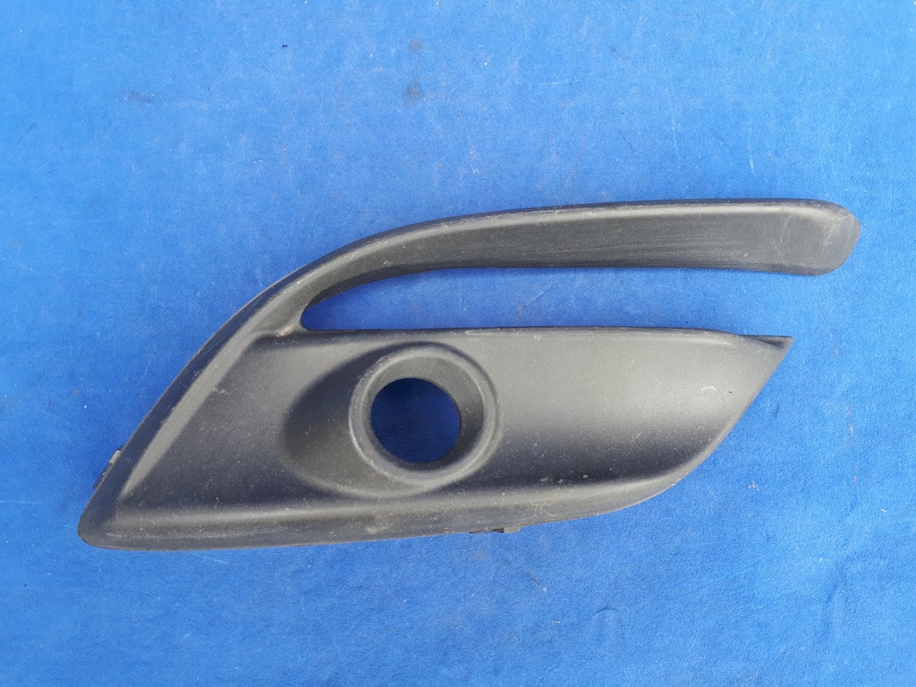 фото №1, Mazda 3 lift 2017-2018 17-18 решітка рамка права