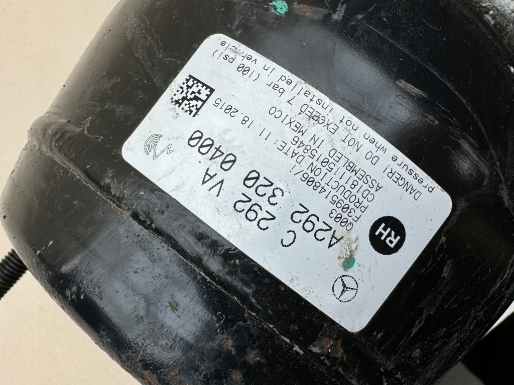 Mercedes gle ml w292 w166 airmatic амортизатор перед правий a2923200400 Зі Шроту