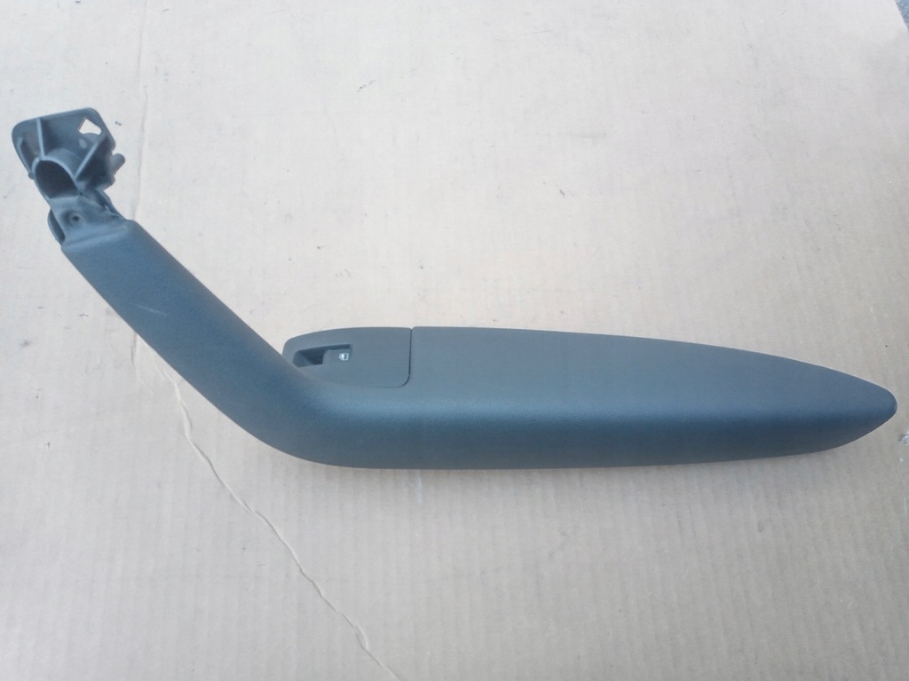 фото №1, Подлокотник правый задняя audi a3 8p sportback