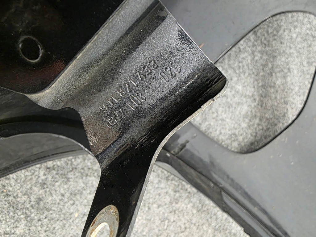 фото №13, Крыло перед левый porsche taycan 9j1805625 9j1821467 9j1821165 9j1821433