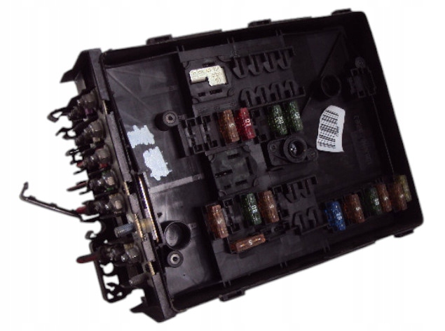 фото №1, Коробка запобіжників vw scirocco