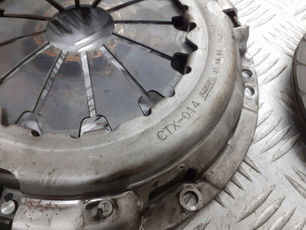 фото №7, Прижим с диск toyota corolla e12 1.4 vvti