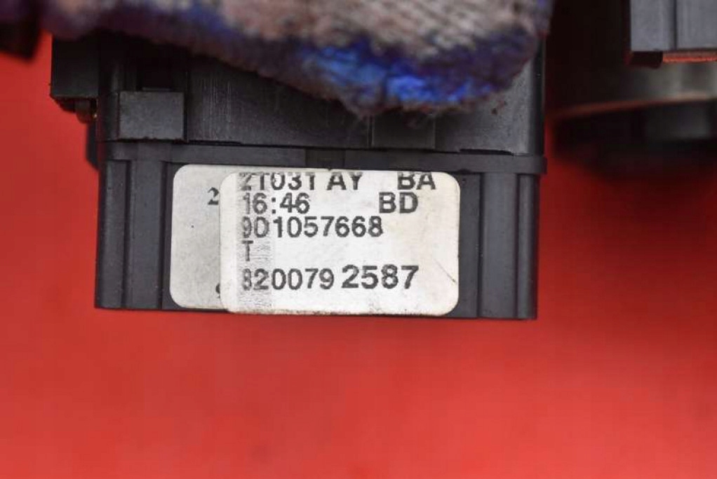 фото №8, Переключатель комбинированный подрулевой переключатель 8200792587t dacia logan mcv 1 i 07-12