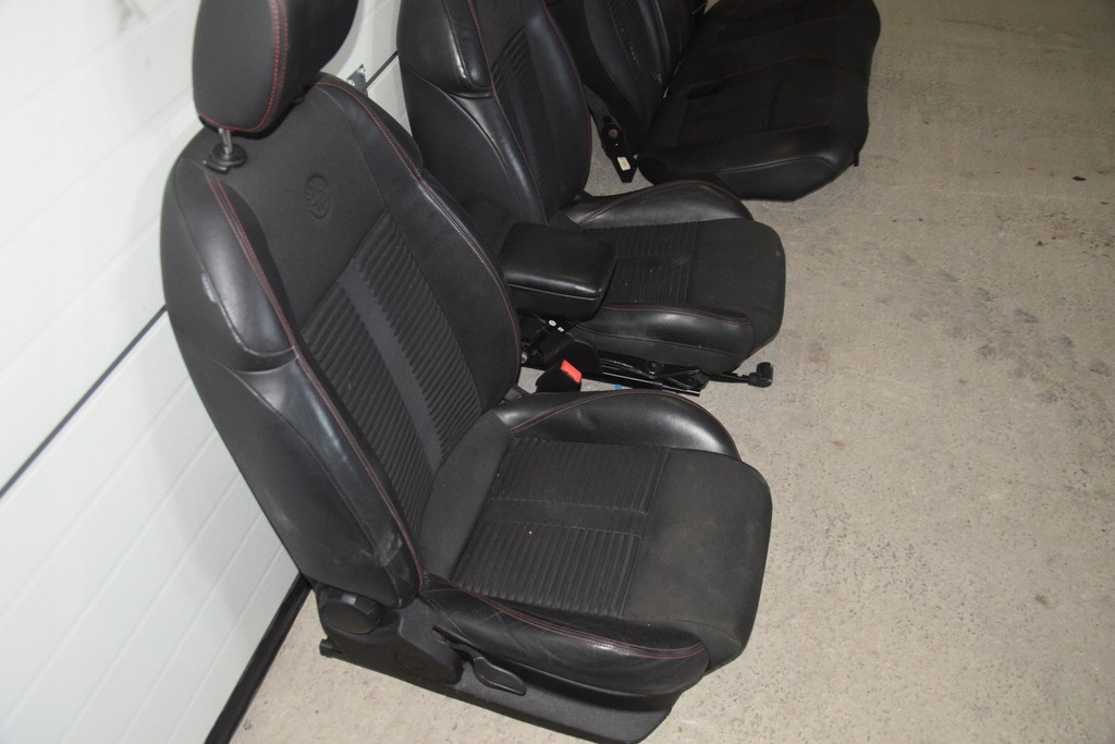 фото №7, Alfa romeo giulietta sportiva qv сиденья заднее сиденье кожа