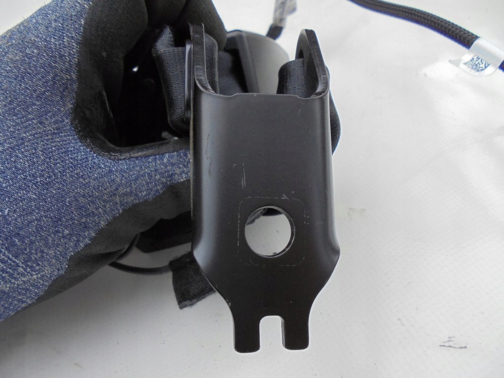 фото №5, Клипса поперечина задняя сиденье правая citroen e-c4 c4 3 iii 23r europa