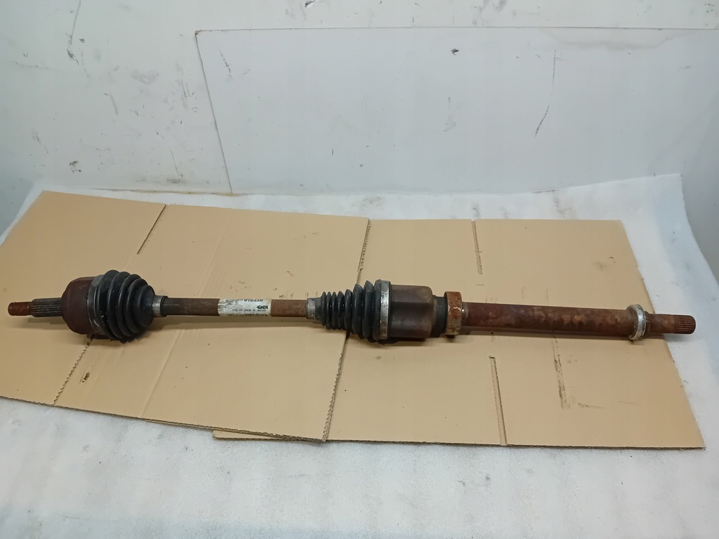 фото №1, Приводной вал правая 391007843r renault megane iv 1.2 tce