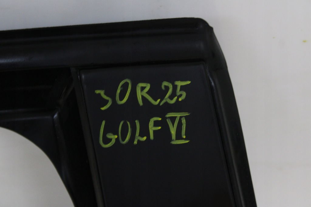 фото №9, Vw golf vi 6 plus 2005r- дверь правый задняя правое задние lc9x - код лакокрасочного покрытия