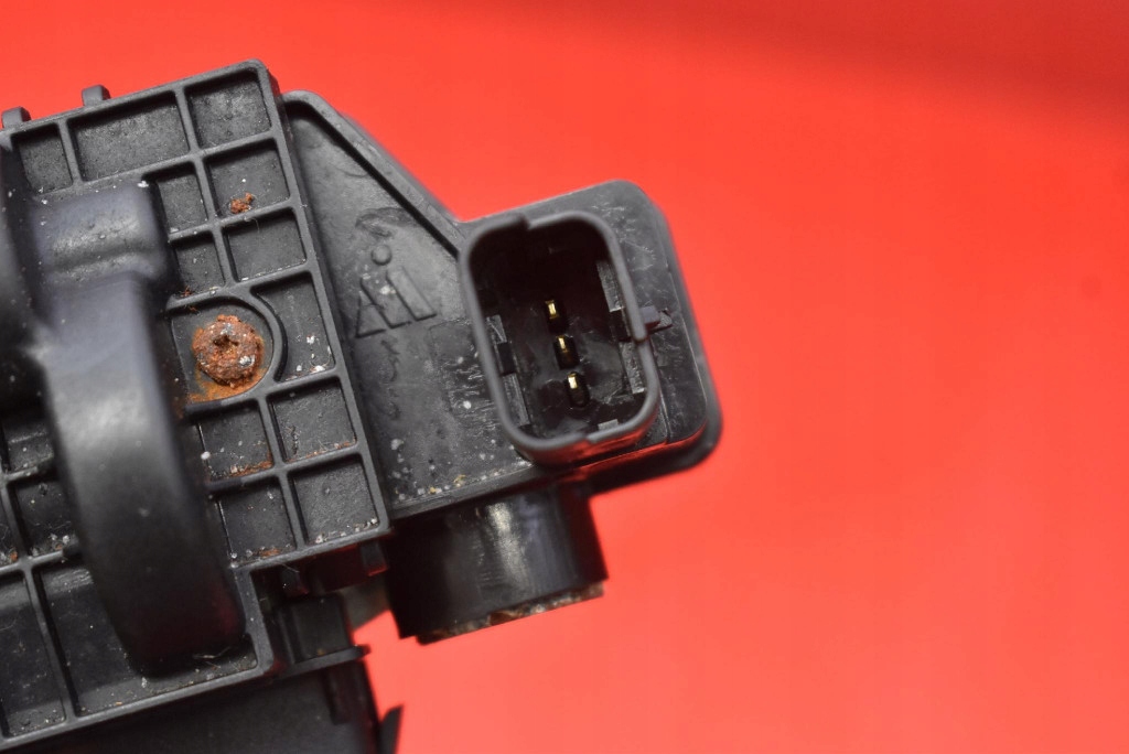 фото №7, Замок крышки задняя багажника 9151487499 peugeot 3008 1 i lift 13-16