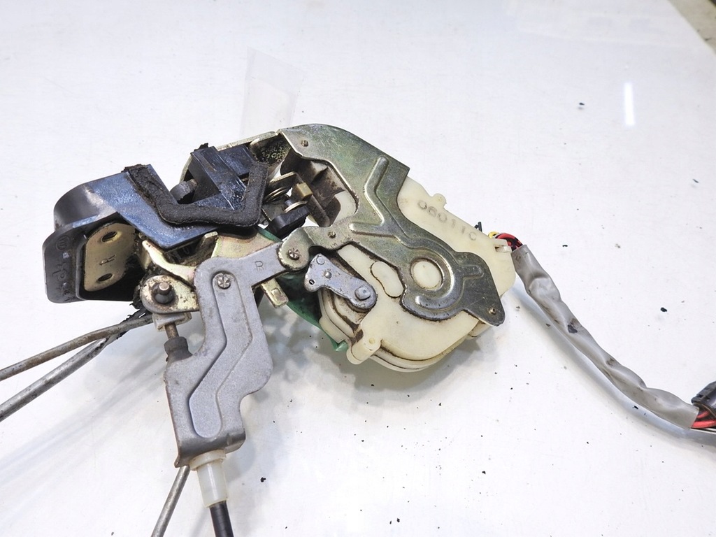 фото №7, Замок двері правий перед 6 pin kia sorento i