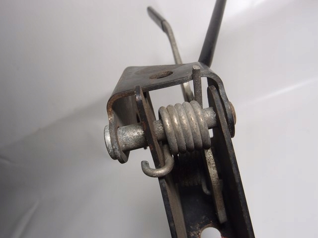 фото №7, Замок кронштейн kbiny toyota dyna 3.0 d