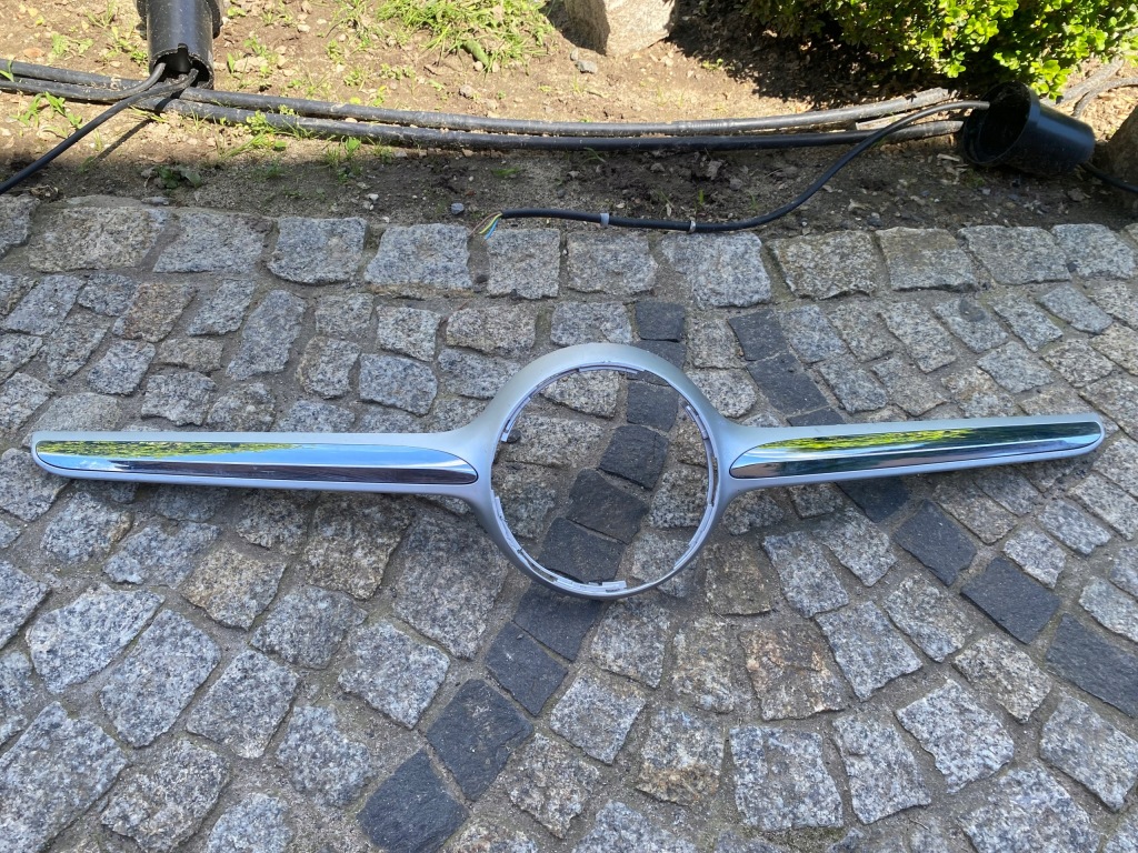 Купити Mercedes cls 218 решітка радіатора молдинг хром 2188851022 оригінал