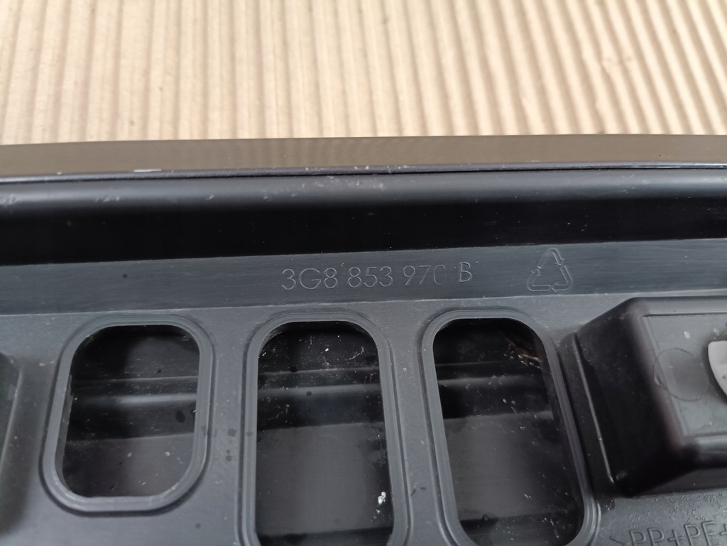 фото №12, Молдинг двері перед передня права vw arteon 3g8853970b