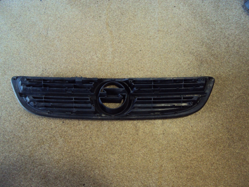 фото №2, Решётка радиатора zafira a lift