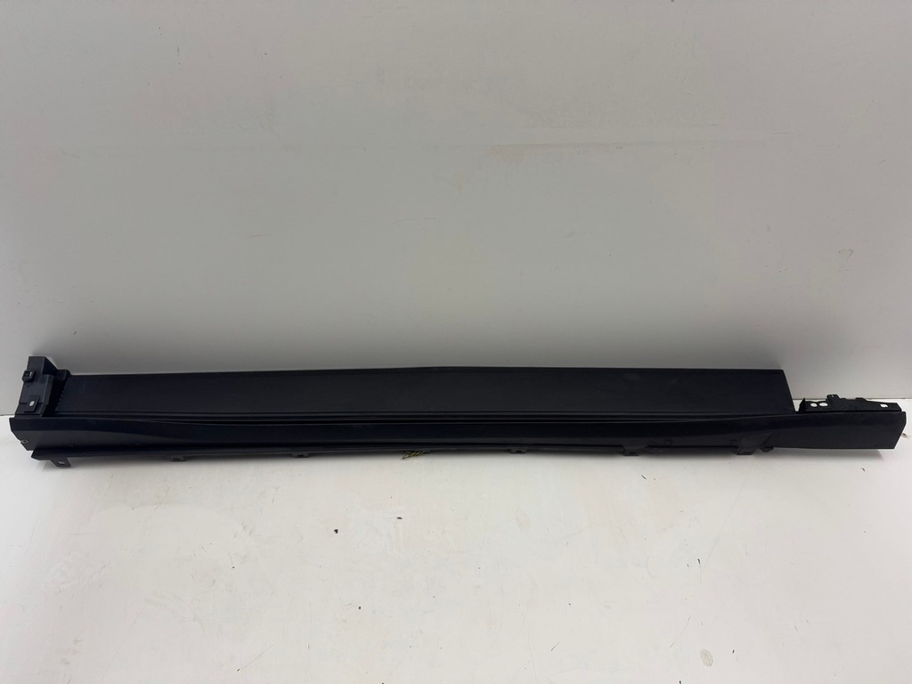 фото №1, Mustang mach-e правая молдинг порог порог lj8b-r10154 21-