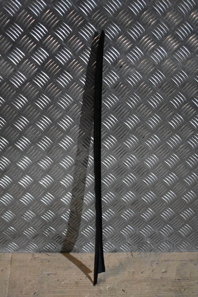 фото №1, Idealna молдинг скло права bentley 3sd 1