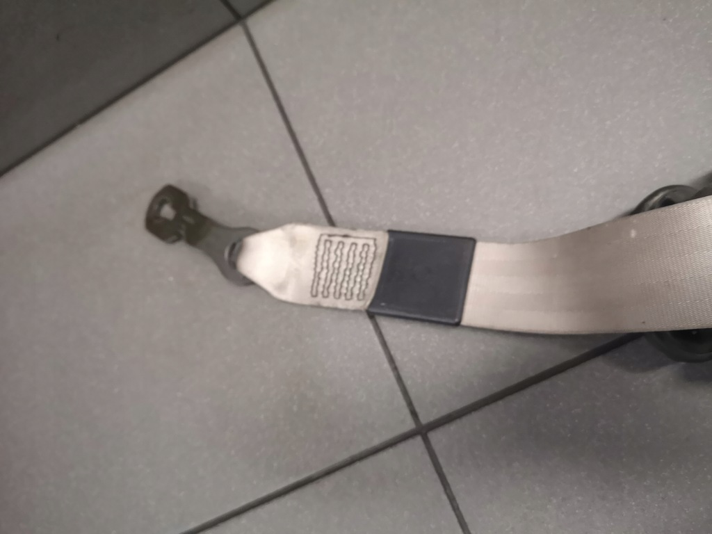 фото №5, Pas безпеки правий перед a8 d2 4d0857706q