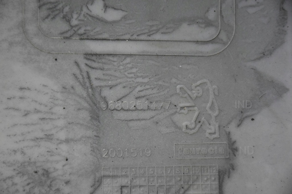 фото №15, Бампер задній задня peugeot 207 sw kombi