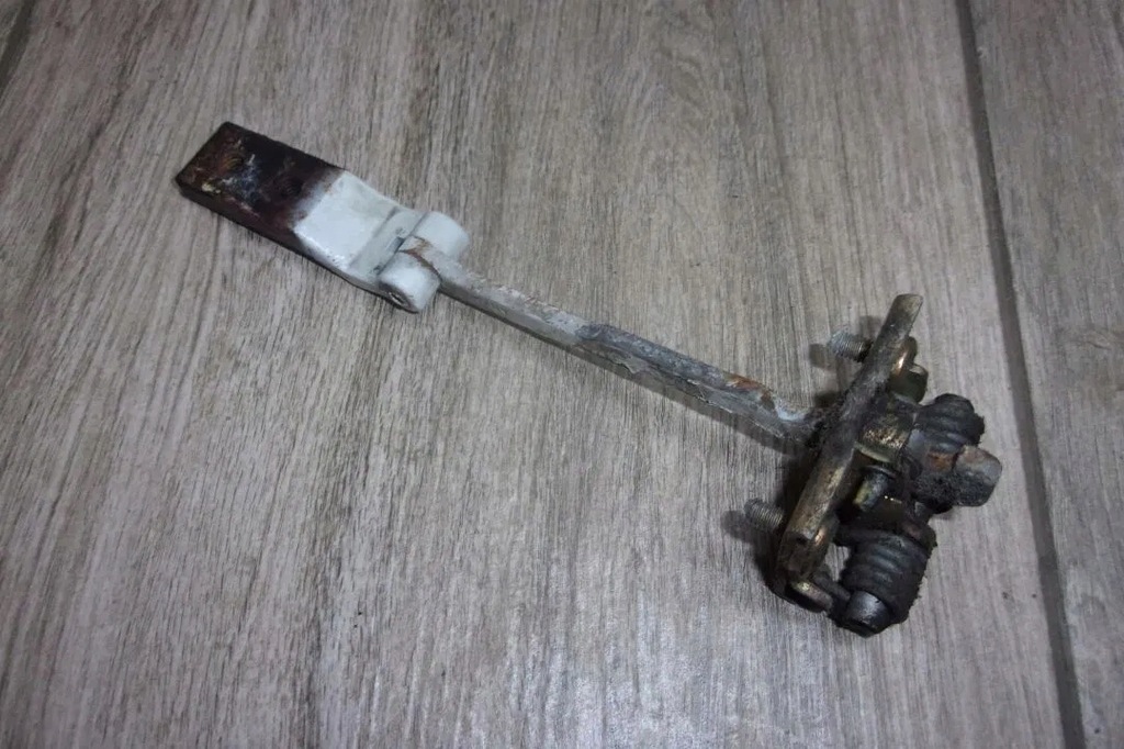 фото №1, Ограничитель дверь кабины renault magnum dxi