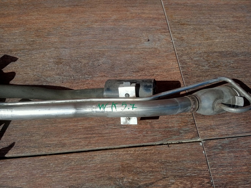 фото №7, Jeep grand cherokee wk заливная горловина труба топлива бензин 52090315ag