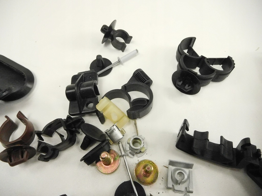 фото №5, Кронштейн бампер перед renault clio 7711172008