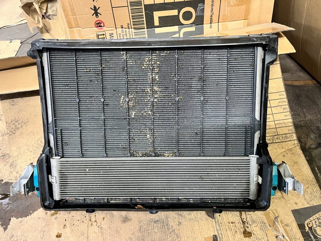 Bmw 5 g30 g31 lci 3.0e 2.0b комплектный  ремень передний с радиаторами гибрид Цена