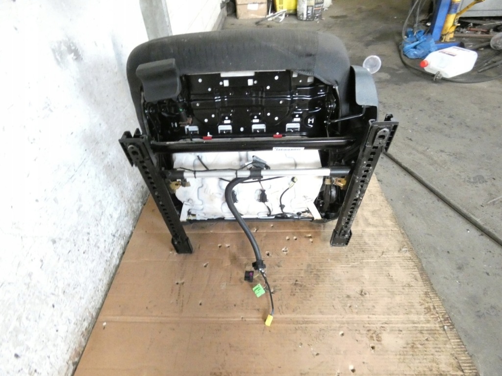 фото №8, Сидіння лівий водія перед audi a4 b7 sedan 04-08