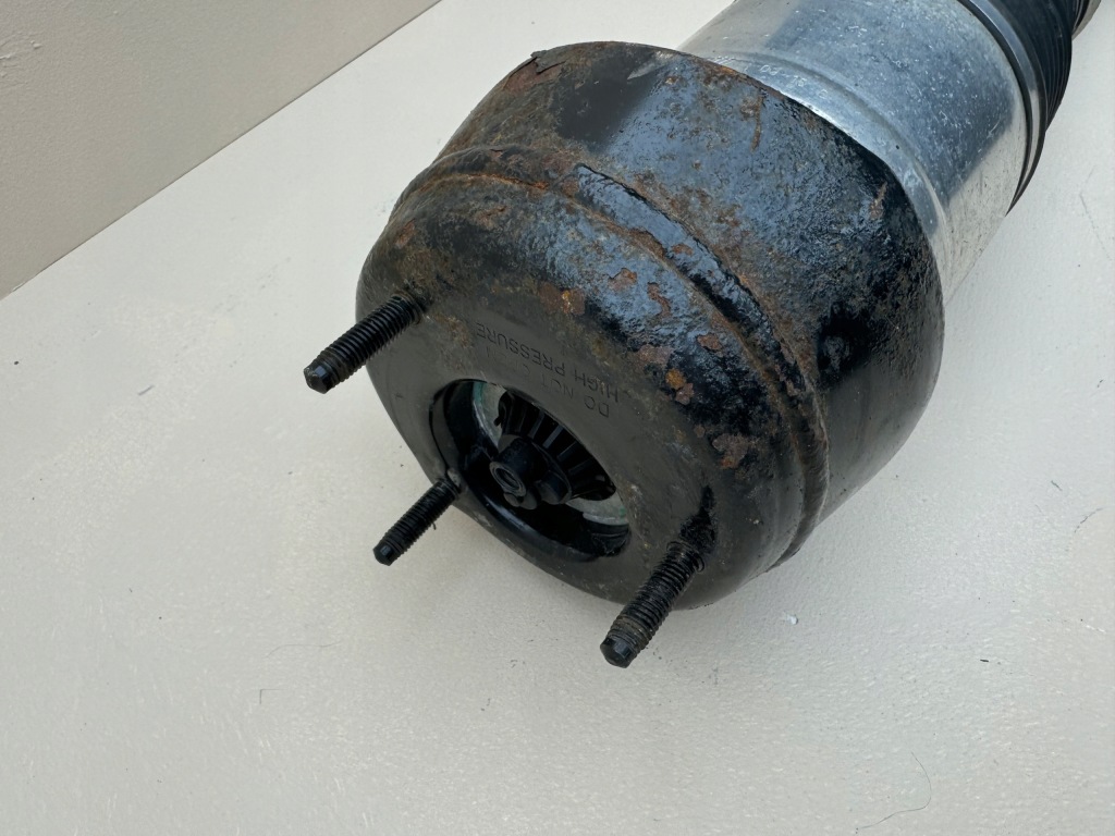 Mercedes gle ml w292 w166 airmatic амортизатор перед правий a2923200400 Доставка