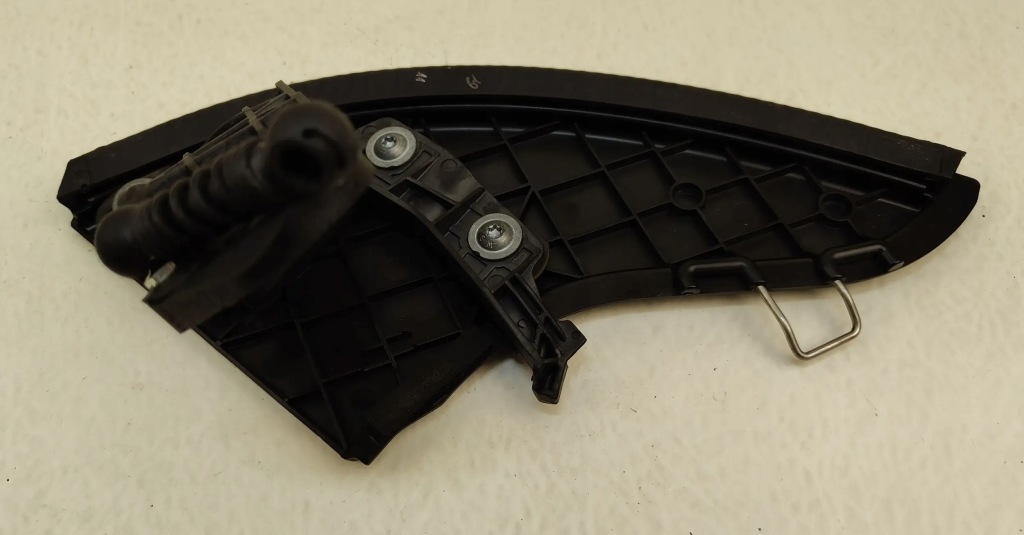 фото №2, Mercedes slk r171 ліва захист заглушка шарнір дах складного