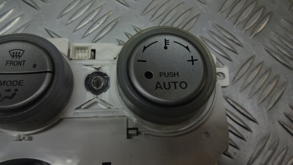 фото №6, Панель керування обдув mazda 6 gy