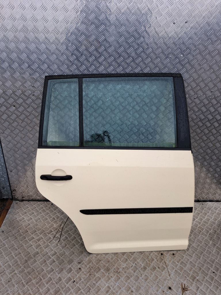 фото №2, Vw touran 2011-2015 rok дверь правое задняя