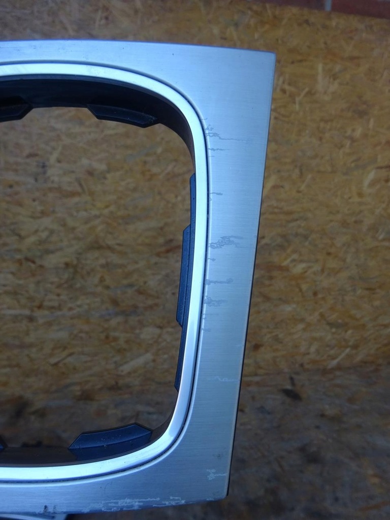 фото №8, Audi a3 8p 8p4 5d sportback накладки декоры дверь рамка механическая коробка передач s-line