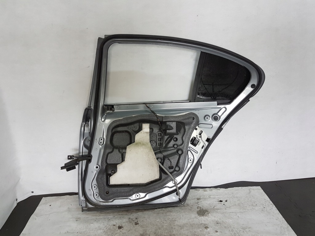 Bmw f10 двері правий задній Доставка