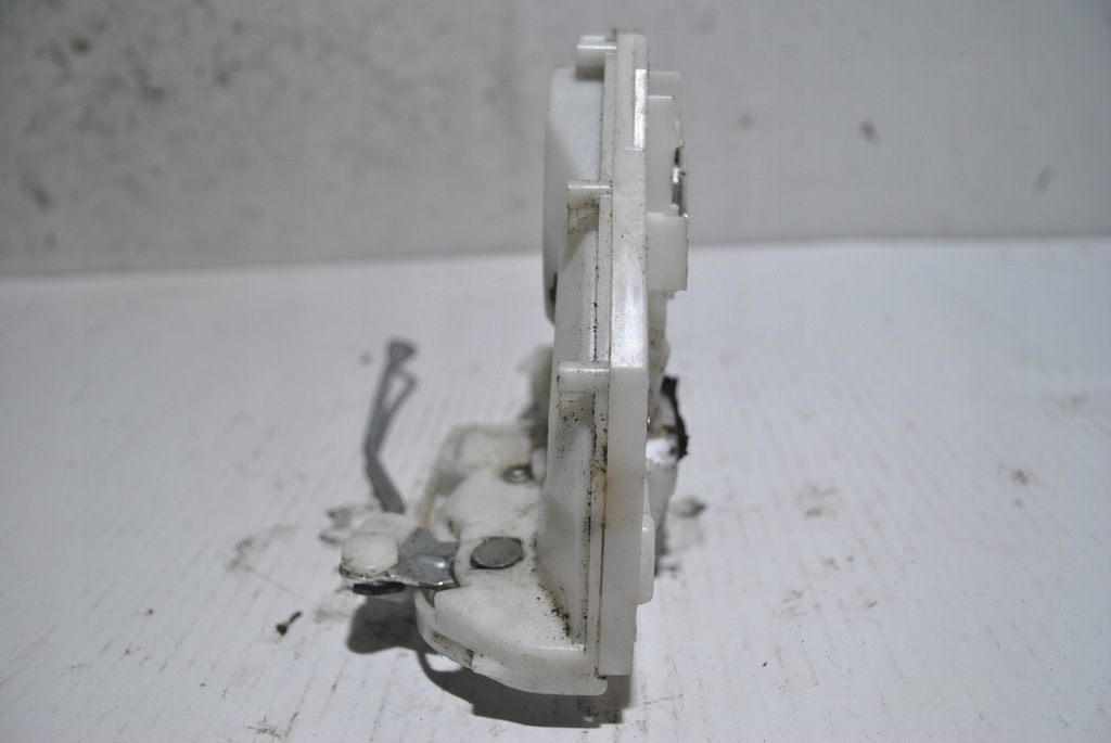 фото №6, Замок дверь правый перед sedici suzuki sx4 8 pin