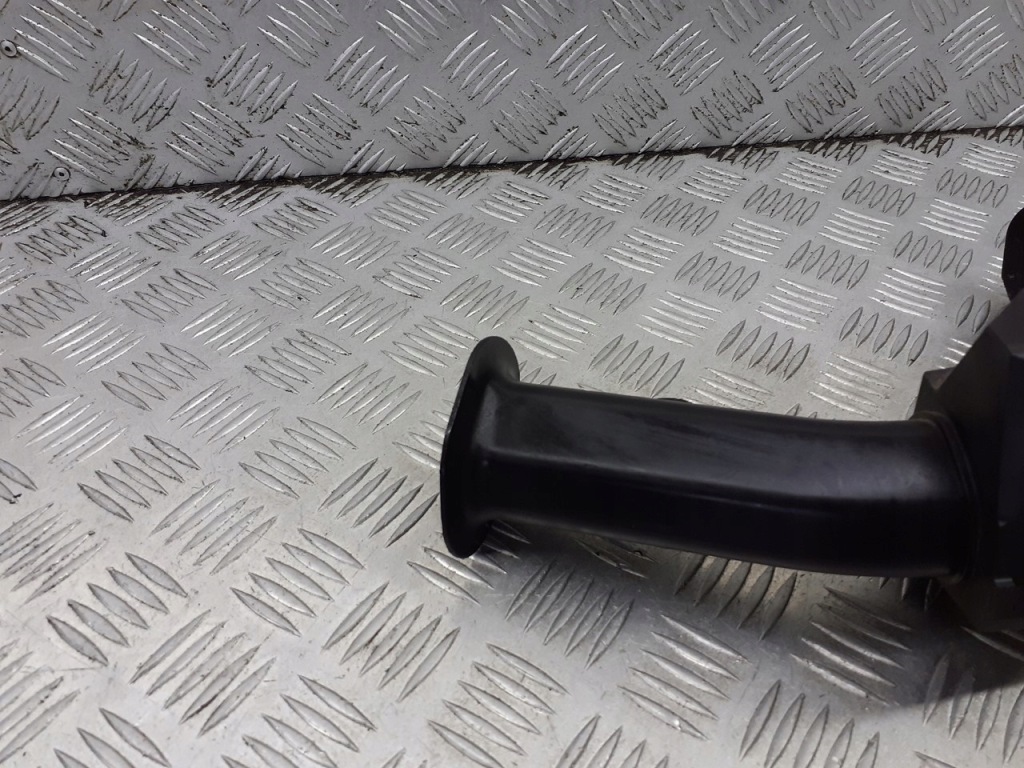 фото №3, Труба впускной воздуха renault espace iv 2.0 t 8200235012