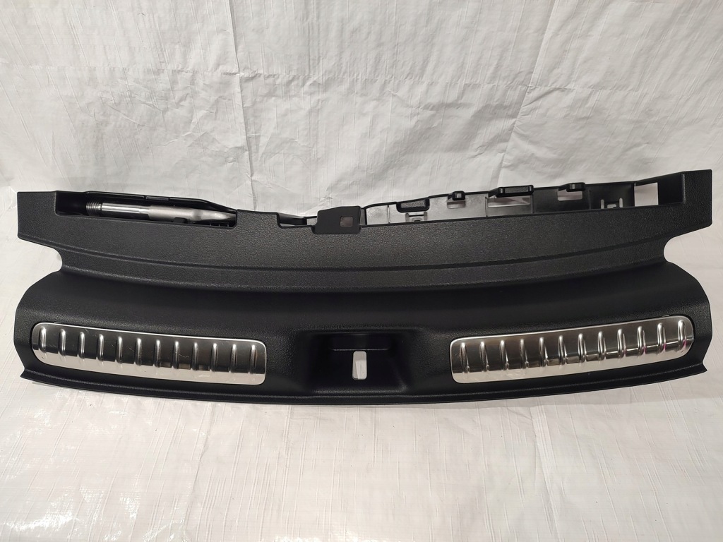 Купити Mercedes glc 254 c254 накладка заглушка поперечина багажника задні a2546905500